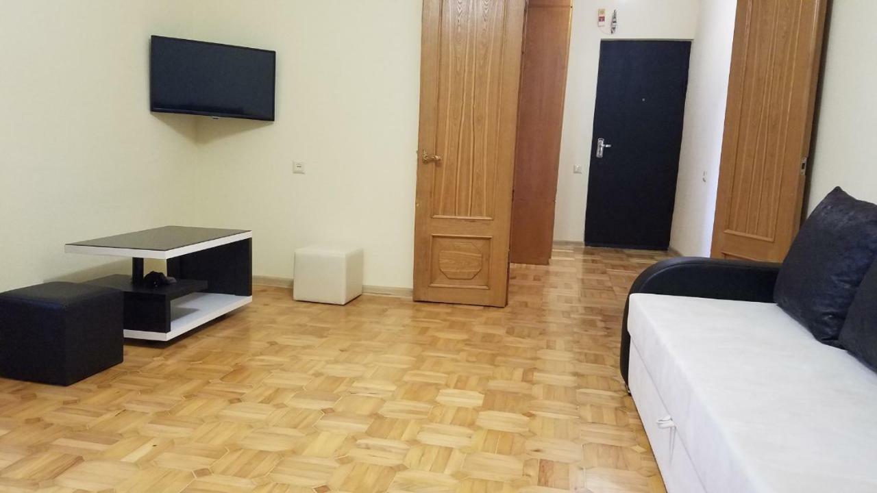 Marini Apartamento Tbilisi Exterior foto