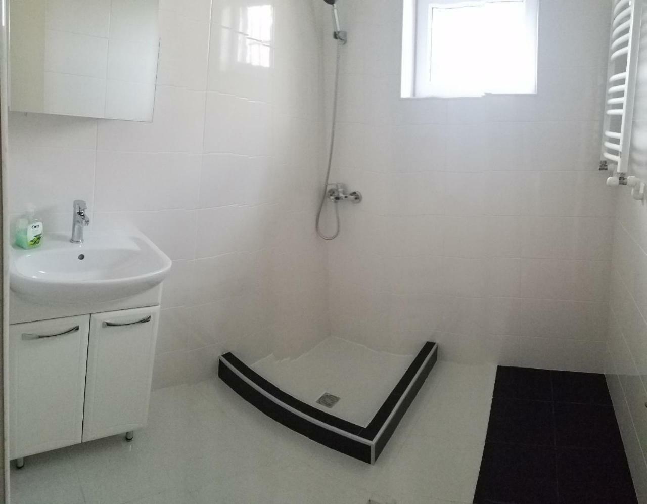 Marini Apartamento Tbilisi Exterior foto