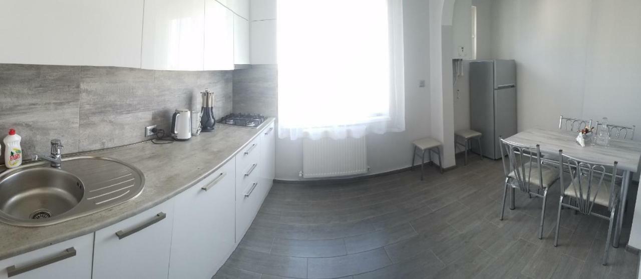 Marini Apartamento Tbilisi Exterior foto